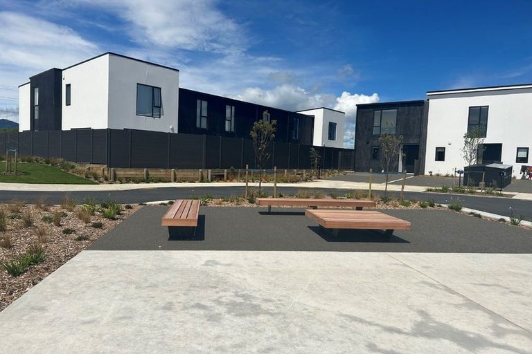 Photo of property in 73 Pipi Place, Levin, 5510