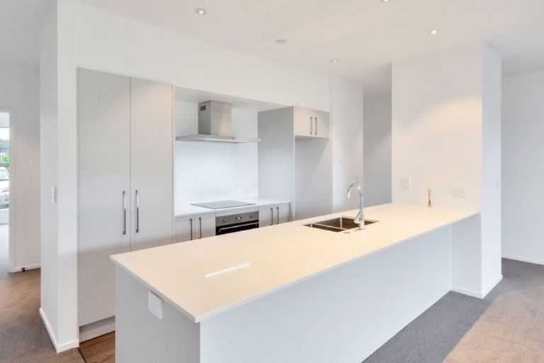 Photo of property in 4/27 Dida Park Drive, Kumeu, 0810