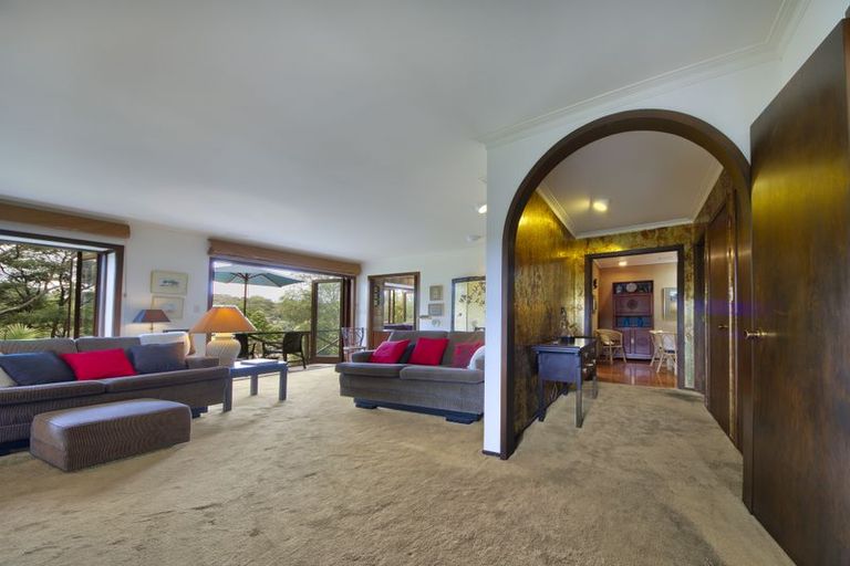 Photo of property in 11 Paturoa Road, Titirangi, Auckland, 0604