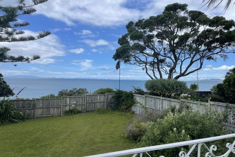 Photo of property in 39 Churchill Road, Murrays Bay, Auckland, 0630