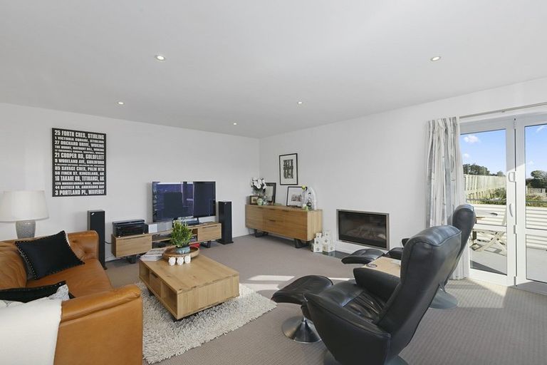 Photo of property in 3 Portland Place, Shiel Hill, Dunedin, 9013