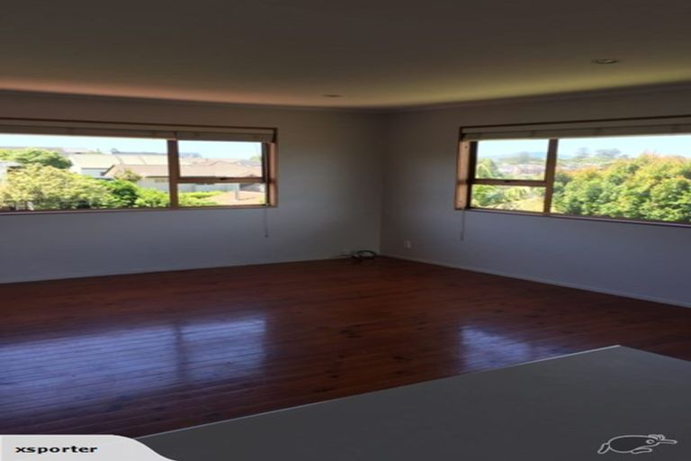 Photo of property in 2/26 Bayview Road, Hauraki, Auckland, 0622