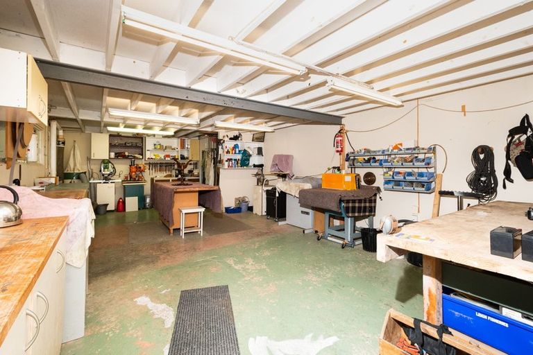 Photo of property in 97 Arrowsmith Road, Waitakere, Henderson, 0782