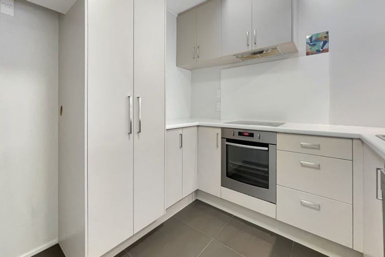 Photo of property in 3/8 Park Hill Road, Birkenhead, Auckland, 0626