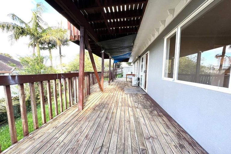 Photo of property in 7 Mcfetridge Place, Hillcrest, Auckland, 0627