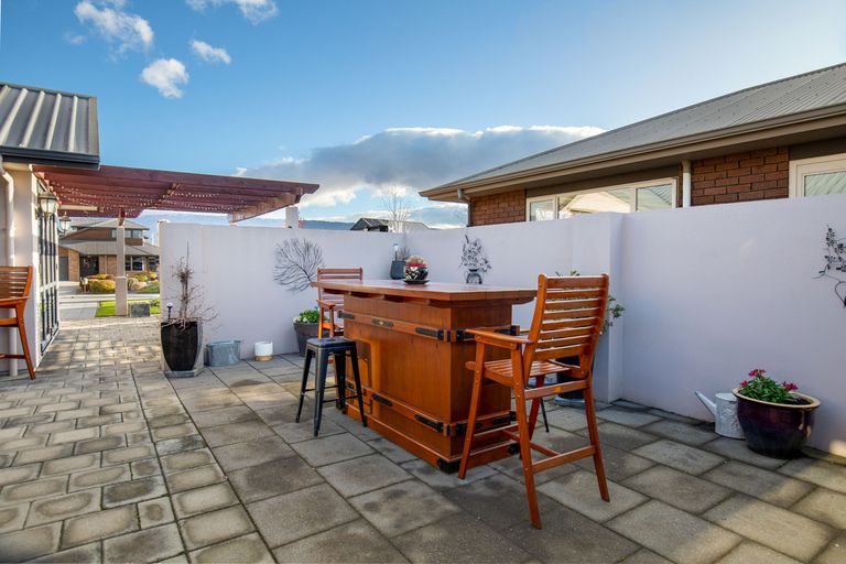 Photo of property in 10 Juniper Close, Alexandra, 9320