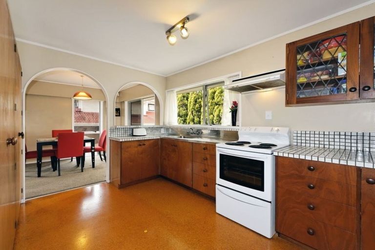 Photo of property in 67 Manhattan Heights, Glendene, Auckland, 0602