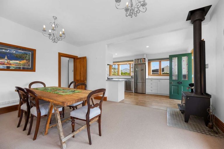 Photo of property in 27 Sackville Street, Martinborough, 5711