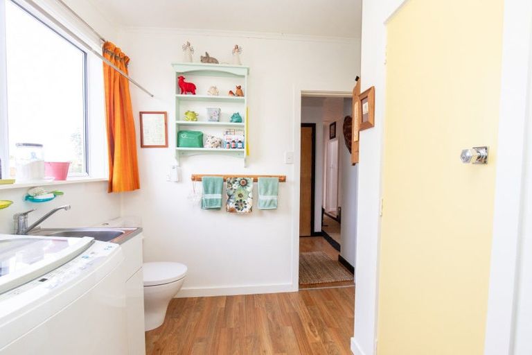 Photo of property in 22 Kaihere Road, Ngatea, 3503