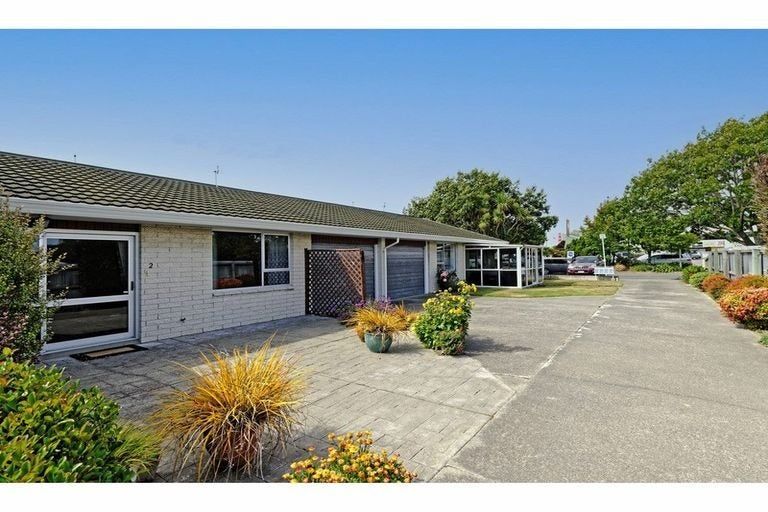 Photo of property in 2/16 Leslie Street, Upper Riccarton, Christchurch, 8041