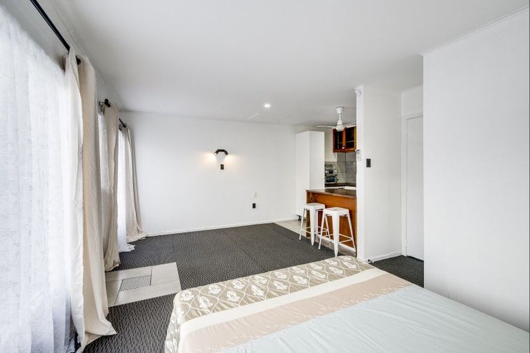 Photo of property in 6/335 Kennedy Road, Pirimai, Napier, 4112