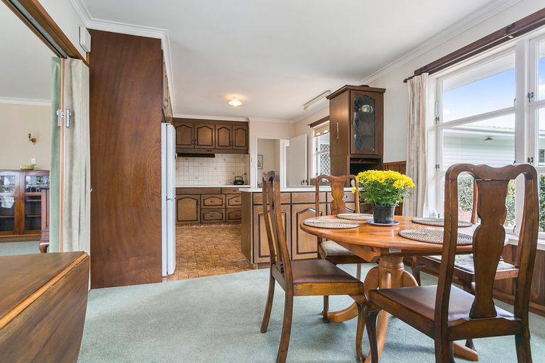 Photo of property in 20 Clare Street, Cambridge, 3434