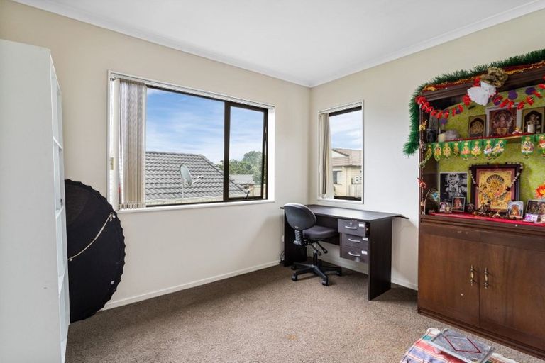 Photo of property in 71 Tiriwa Drive, Massey, Auckland, 0614