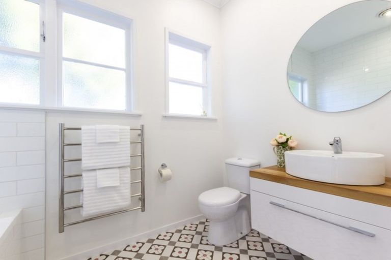 Photo of property in 8 Hood Avenue, Heretaunga, Upper Hutt, 5018