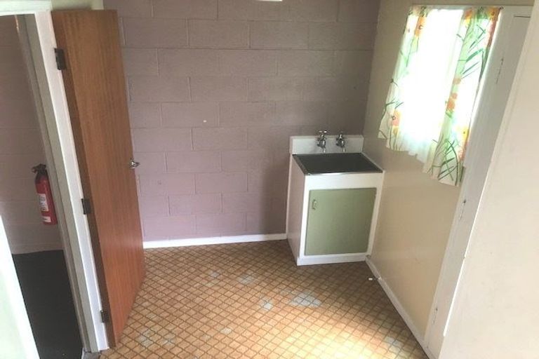 Photo of property in 3/67 Titirangi Road, New Lynn, Auckland, 0600