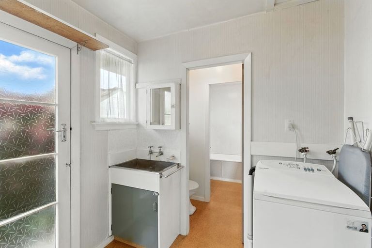 Photo of property in 70 Daniels Road, Redwood, Christchurch, 8051