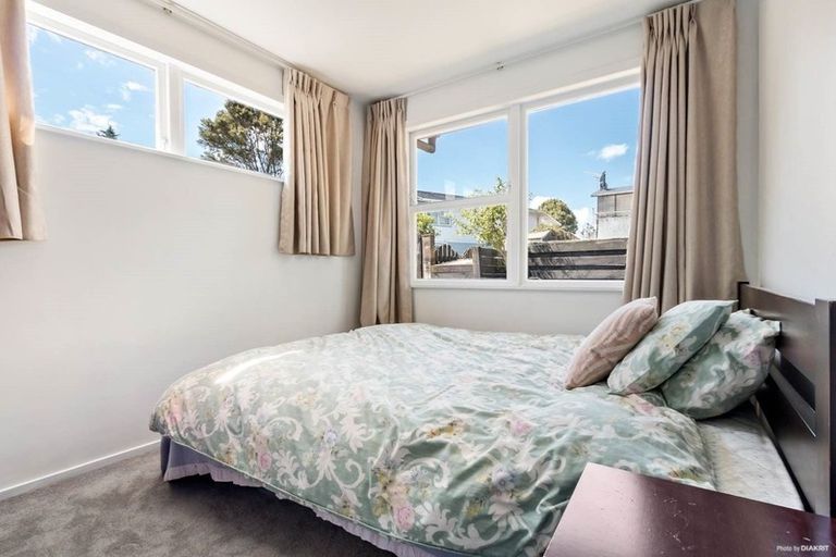 Photo of property in 6 Te Anau Place, Pakuranga Heights, Auckland, 2010