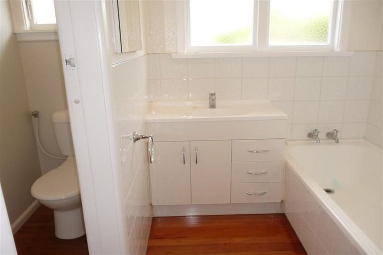 Photo of property in 39 Carruthers Street, Ilam, Christchurch, 8041