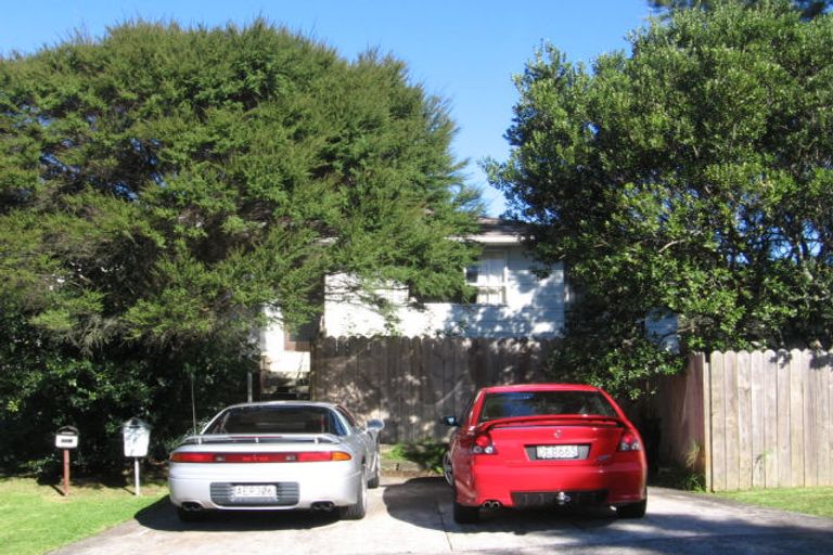 Photo of property in 24 Onedin Place, Titirangi, Auckland, 0604