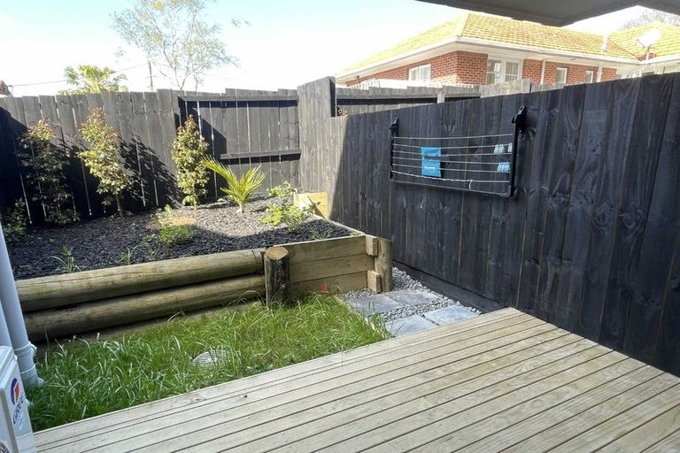 Photo of property in 14/28 Lavelle Road, Henderson, Auckland, 0612