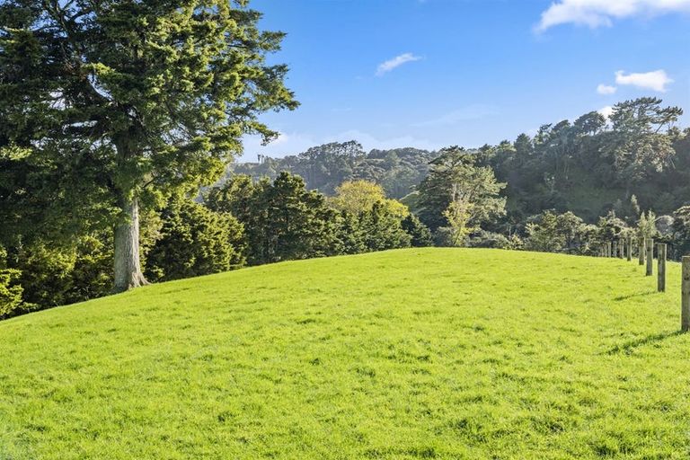 Photo of property in 216 Haruru Road, Kaukapakapa, 0873