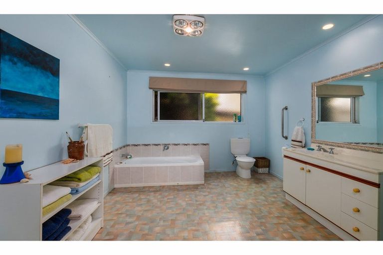 Photo of property in 37 Access Road, Kerikeri, 0230