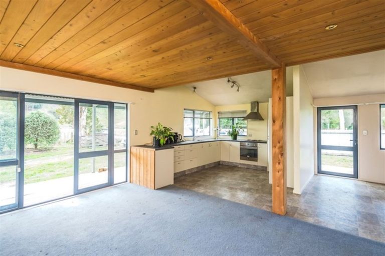 Photo of property in 546 No 3 Line, Okoia, Wanganui, 4582