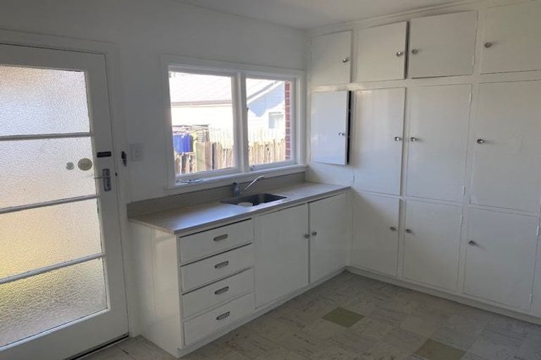 Photo of property in 2/408 Armagh Street, Linwood, Christchurch, 8011