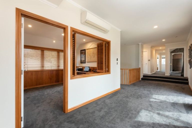 Photo of property in 85 Marine Parade, Mount Maunganui, 3116