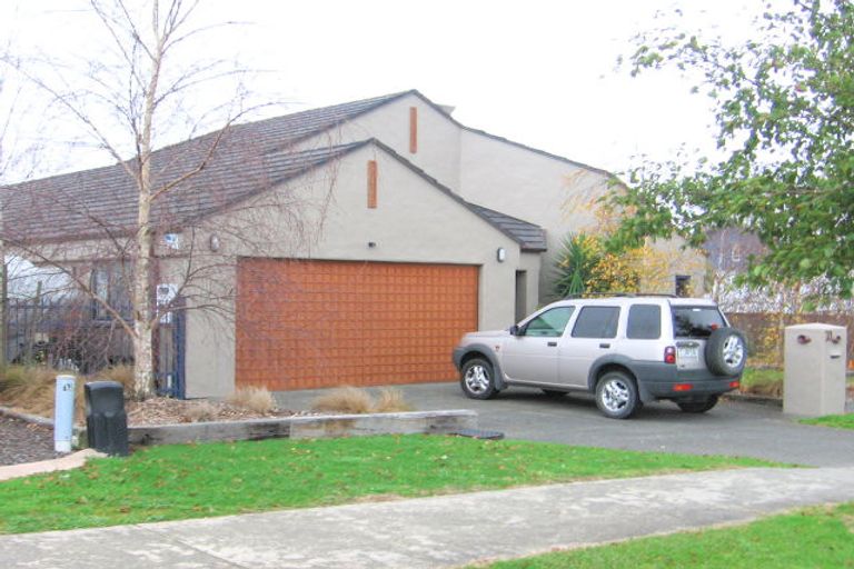 Photo of property in 70 Te Wharau Drive, Greenhithe, Auckland, 0632