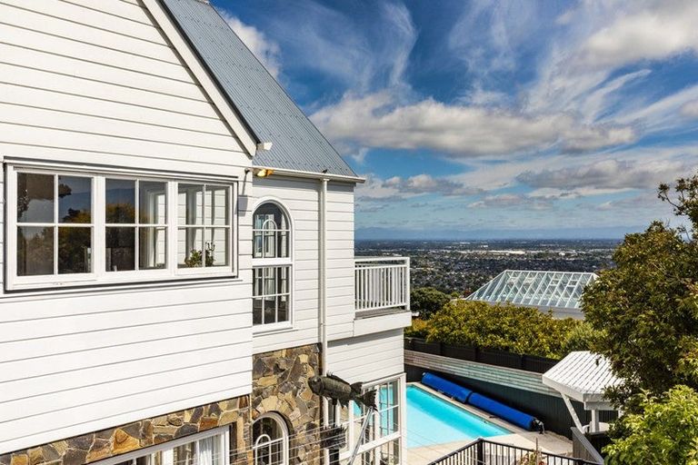 Photo of property in 81a Dyers Pass Road, Cashmere, Christchurch, 8022