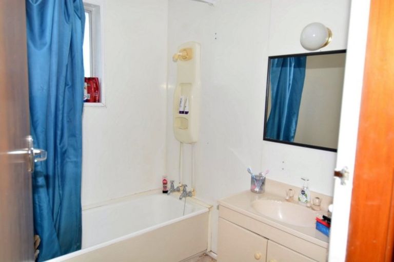 Photo of property in 63 Cunningham Street, Grasmere, Invercargill, 9810