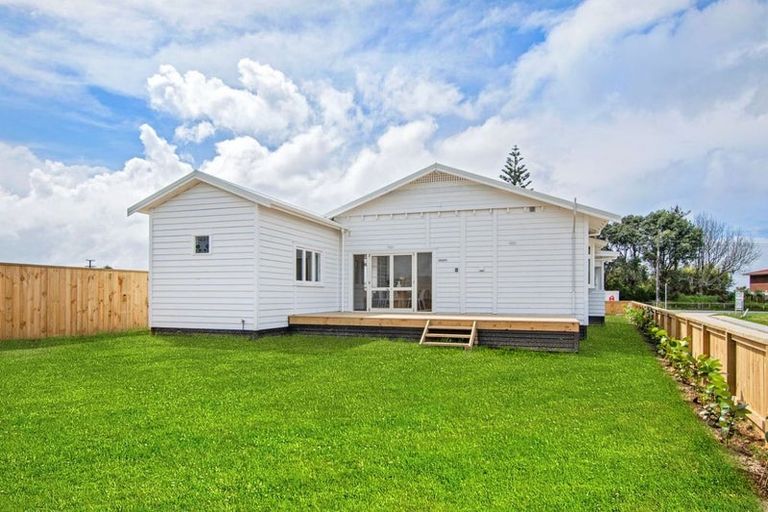 Photo of property in 237 Marsden Point Road, Ruakaka, 0116