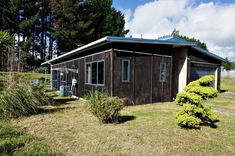 Photo of property in 1 Barclay Grove, Hokio Beach, Levin, 5571