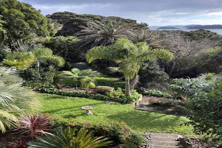 Photo of property in 4 De Haven Street, Opua, 0200