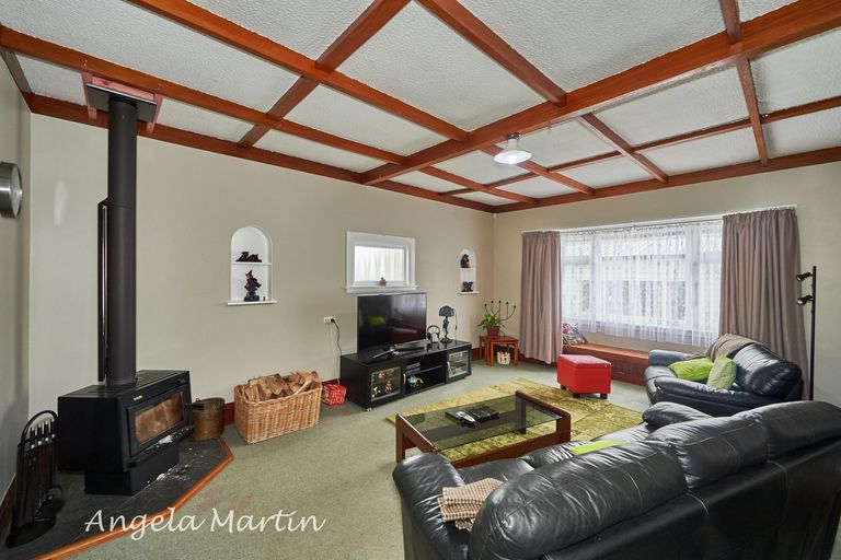 Photo of property in 400 Featherston Street, Palmerston North, 4414
