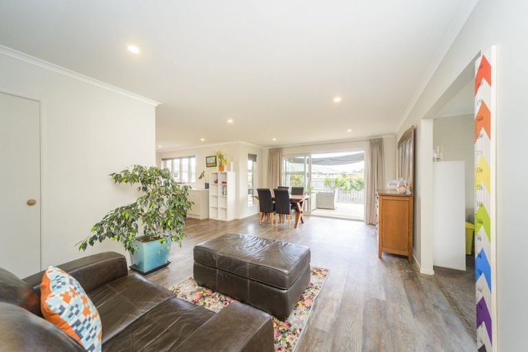 Photo of property in 14 Oak Crescent, Ashhurst, 4810