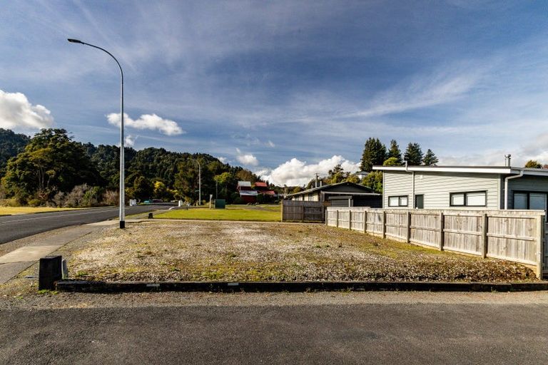 Photo of property in 180 Mangawhero Terrace, Ohakune, 4625