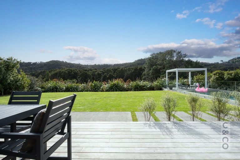 Photo of property in 44 Fruitlands Road, Kumeu, 0810