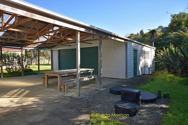 Photo of property in 19 Ngatoto Road, Tinopai, Matakohe, 0593