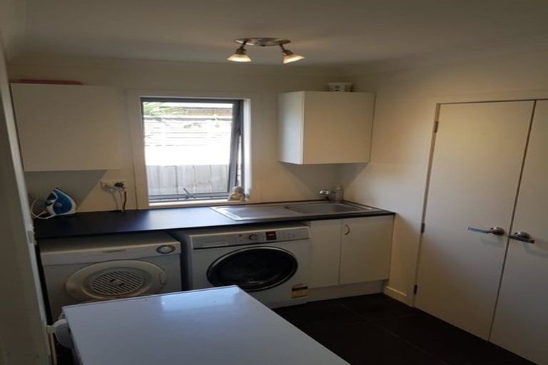 Photo of property in 111a Carlyle Street, Leamington, Cambridge, 3432