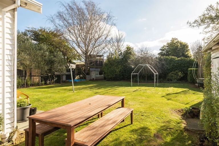 Photo of property in 61 Hawthorne Street, Strowan, Christchurch, 8052