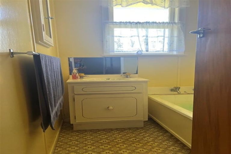 Photo of property in 35 Taui Street, Ngongotaha, Rotorua, 3010