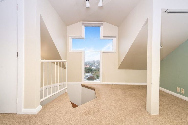 Photo of property in 60 Hatton Street, Karori, Wellington, 6012