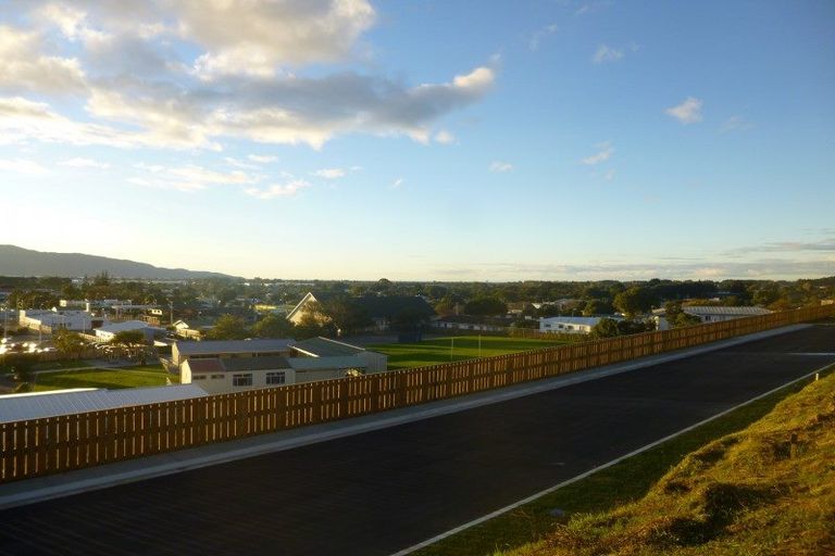 Photo of property in 35 Ruapehu Street, Paraparaumu, 5032