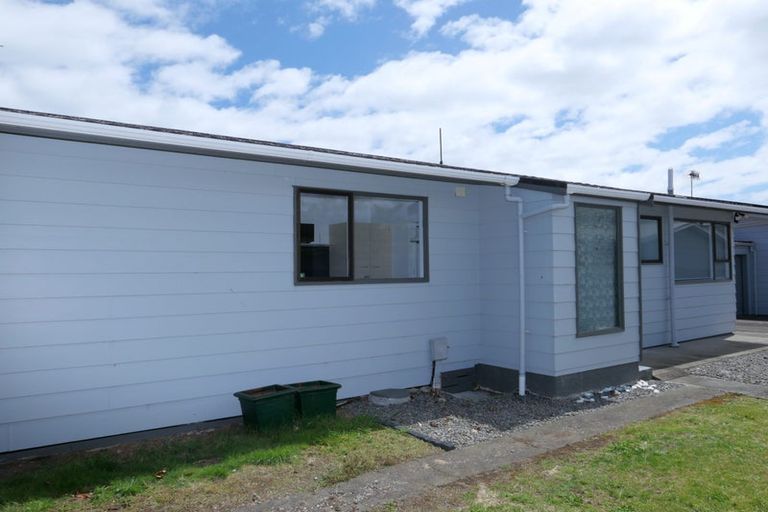 Photo of property in 7b Cypress Grove, Paraparaumu, 5032