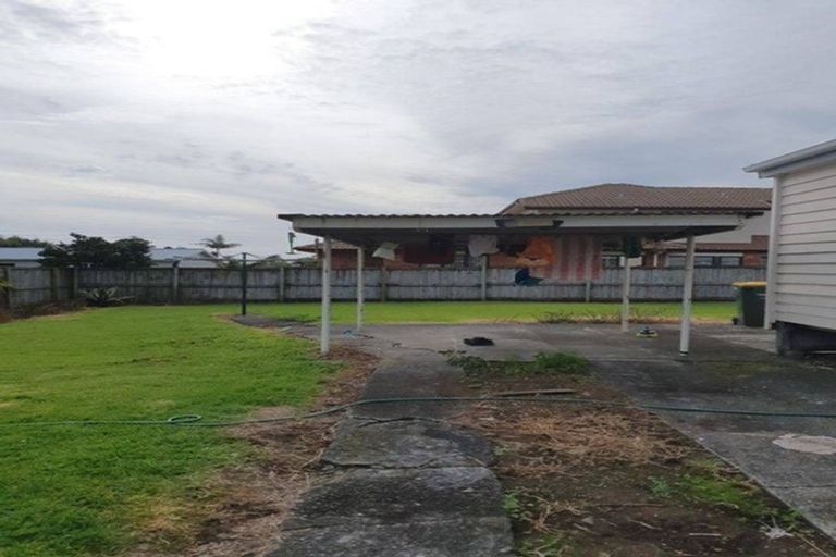 Photo of property in 51 Sturges Road, Henderson, Auckland, 0612