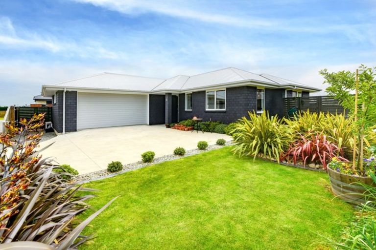 Photo of property in 9 William Hyde Place, Darfield, 7510