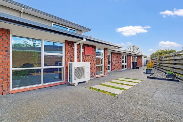 Photo of property in 8 Aintree Crescent, Awapuni, Palmerston North, 4412