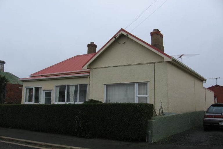 Photo of property in 77 Wesley Street, South Dunedin, Dunedin, 9012